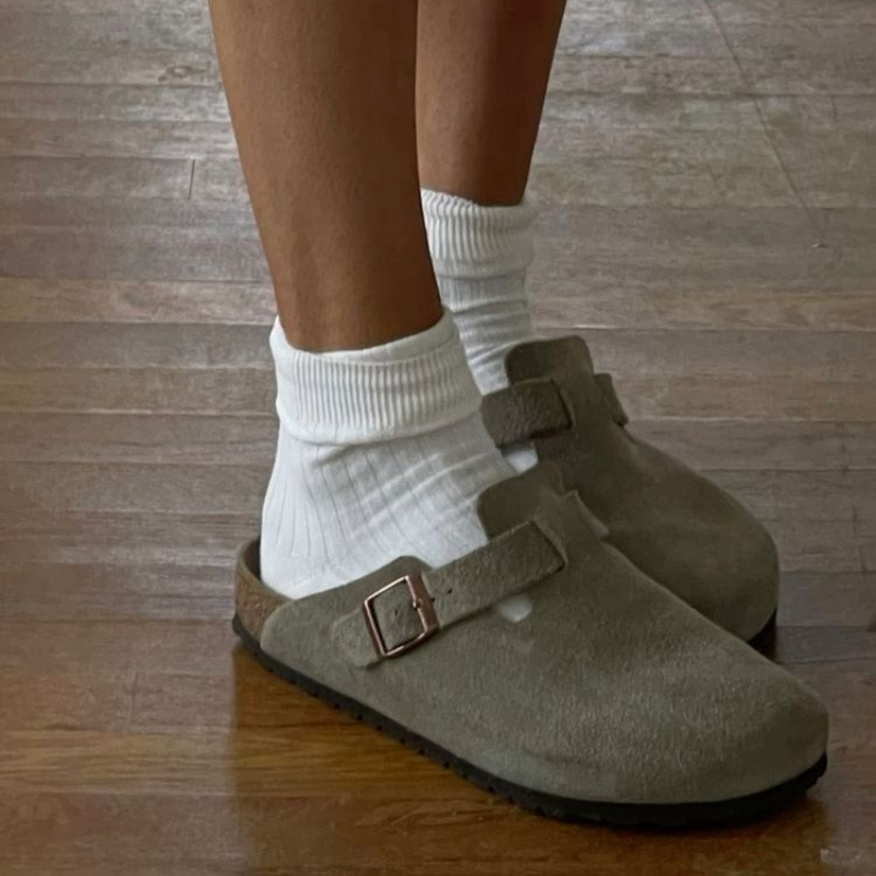 Men's Clogs for Warm Season Everyday Wear