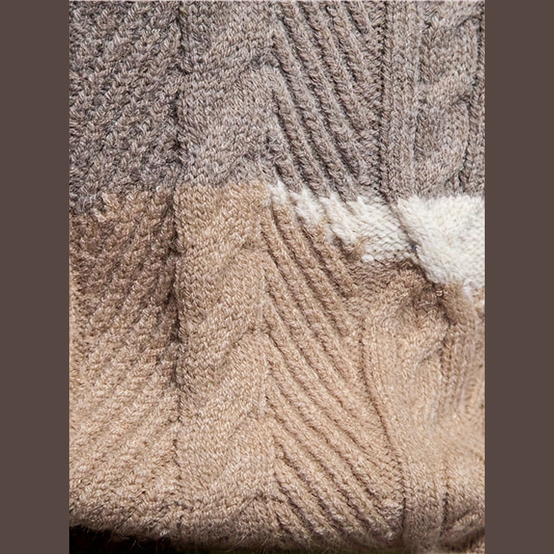 Close-up of the cable knit pattern