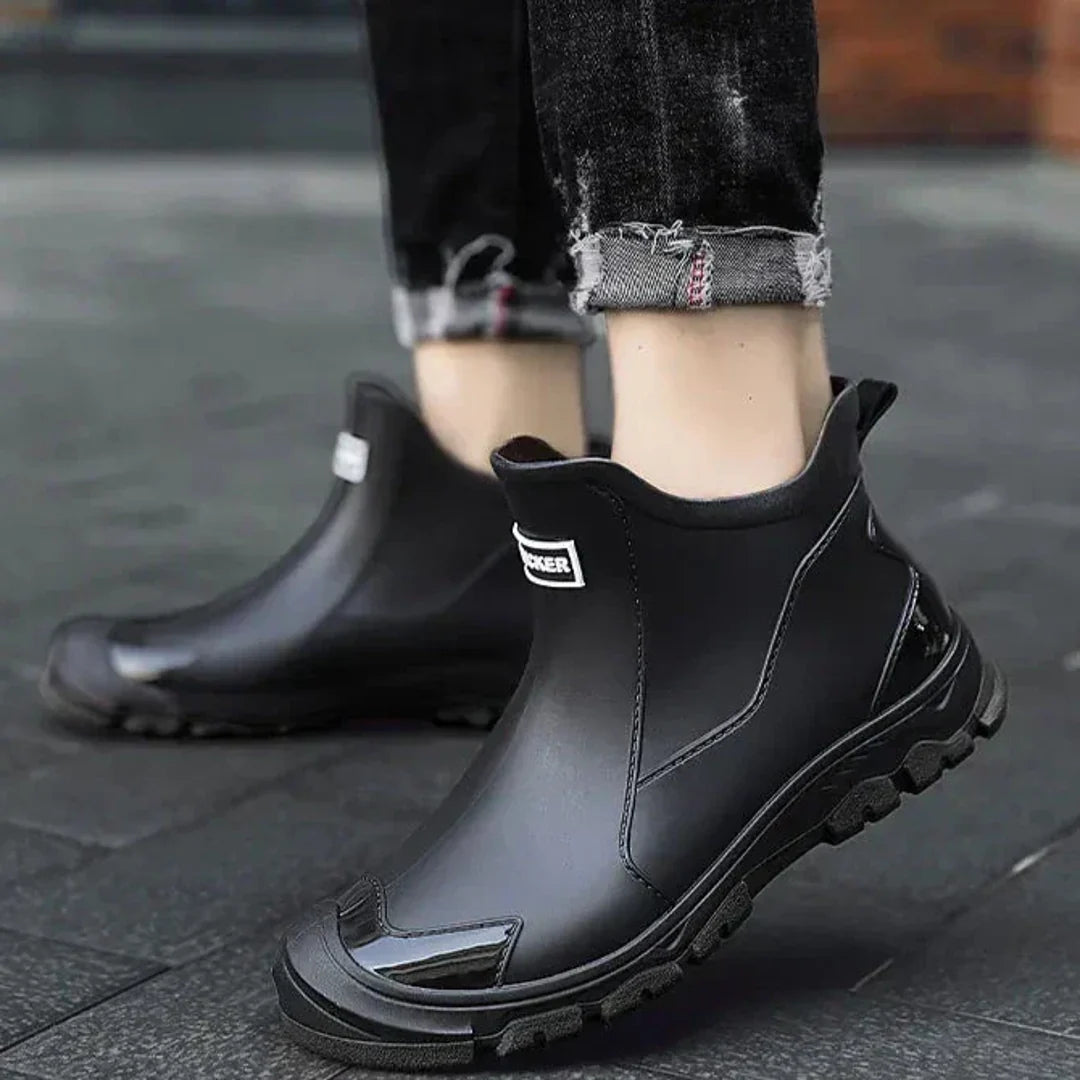 Men's black rain ankle boots – side view