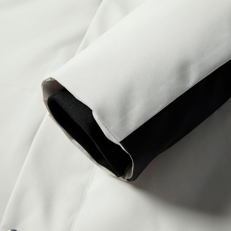 Close-up of the cuff on the white ski jacket