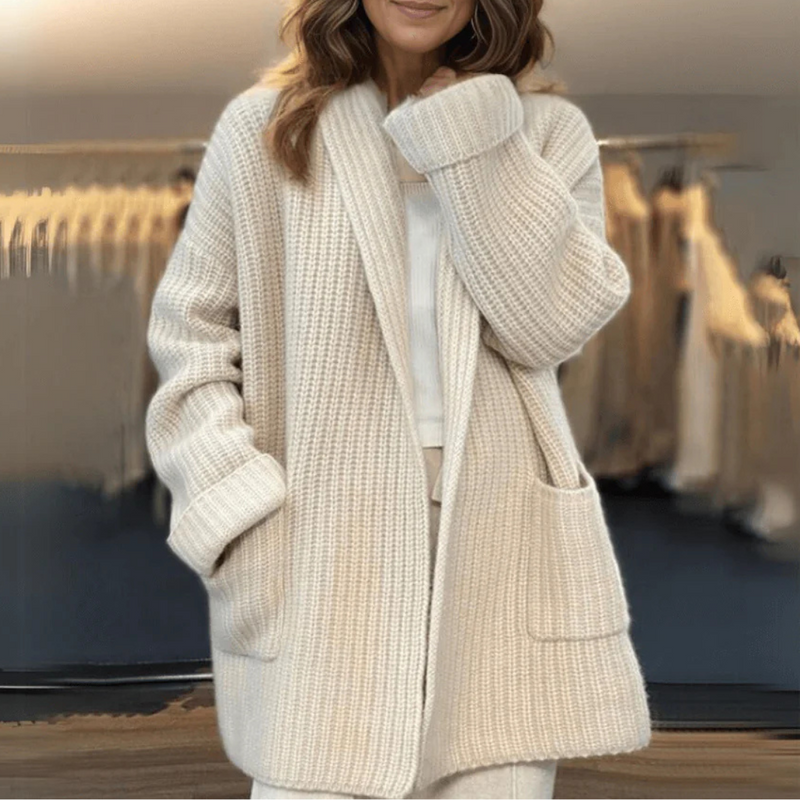 Woman wearing the beige long cardigan – front view