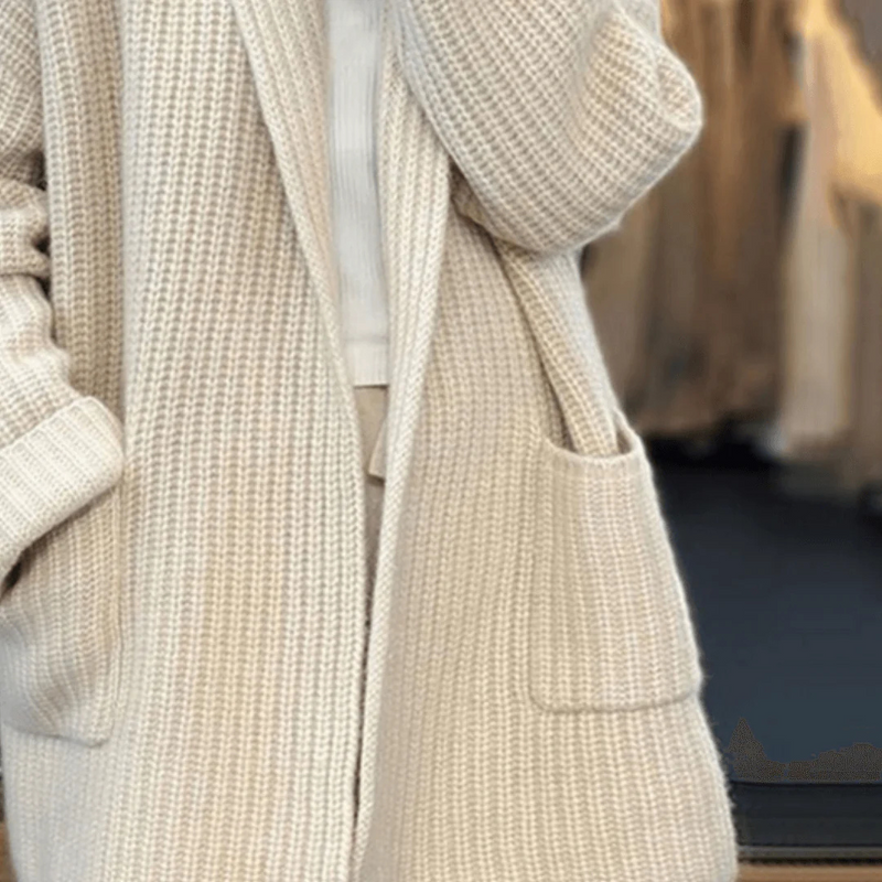 Close-up of the cardigan's ribbed front