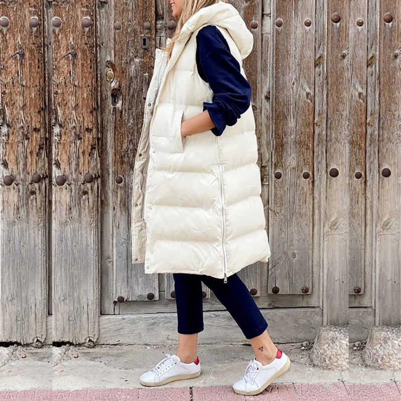 Women's long quilted vest with hood in cream