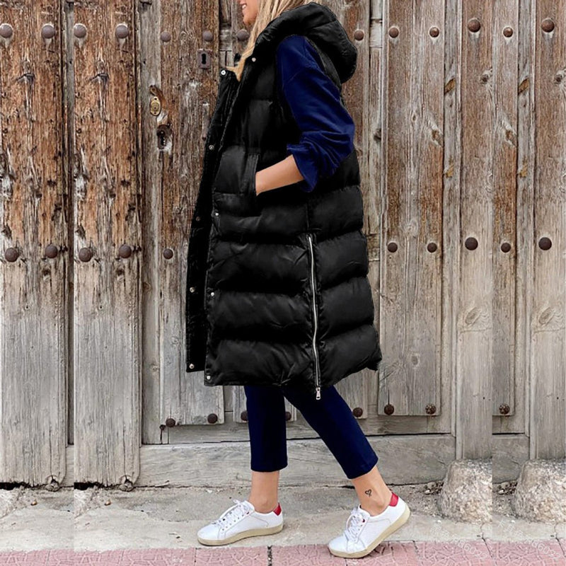 Women's long quilted vest with hood in black